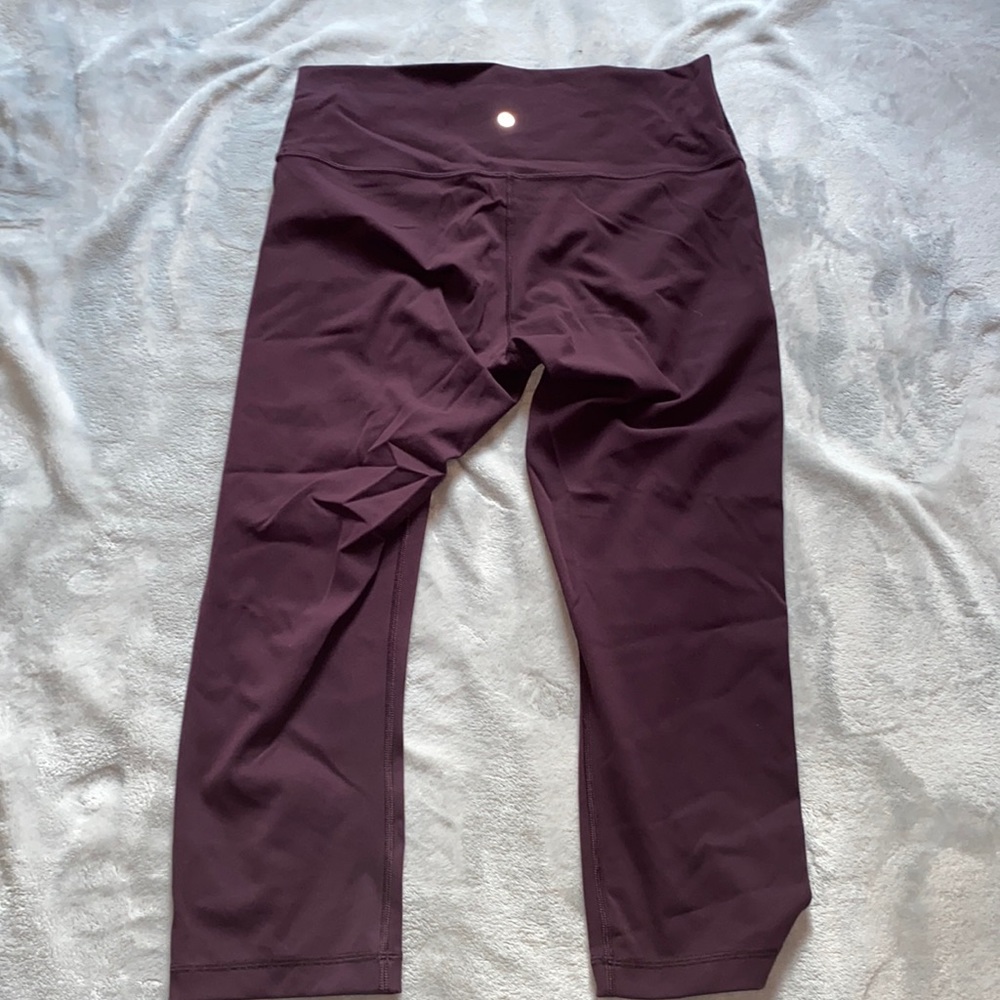 Lululemon Wunder Under Leggings Size 10 21" inseam